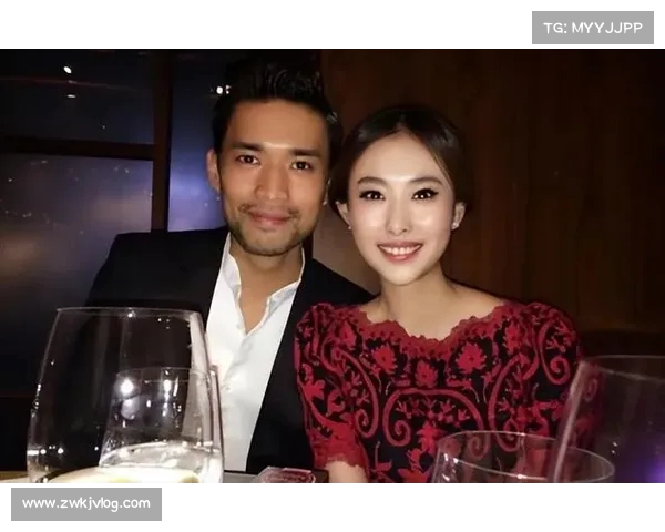 特雷杨罕见分享与妻子婚后合照 两人2023年携手步入婚姻殿堂 特雷杨罕见分享与妻子婚后合照 两人2023年携手步入婚姻殿堂